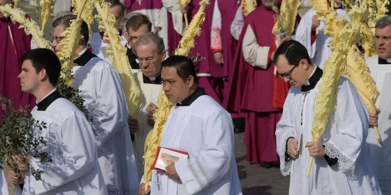 A compilation of traditions related to liturgical festivals