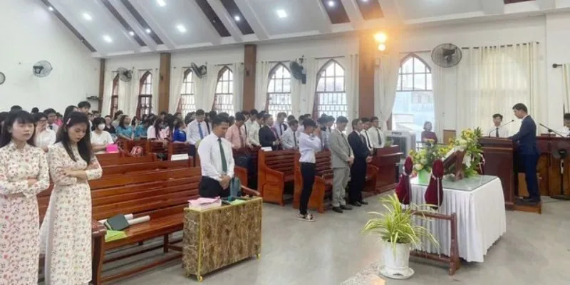 Learn about the youth church